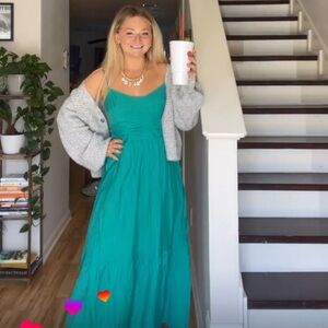 universal threads size medium green maxi dress